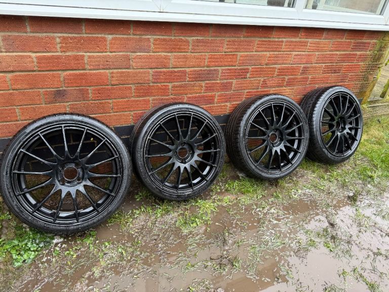 17 inch 4x100 Fox Racing alloy wheels 