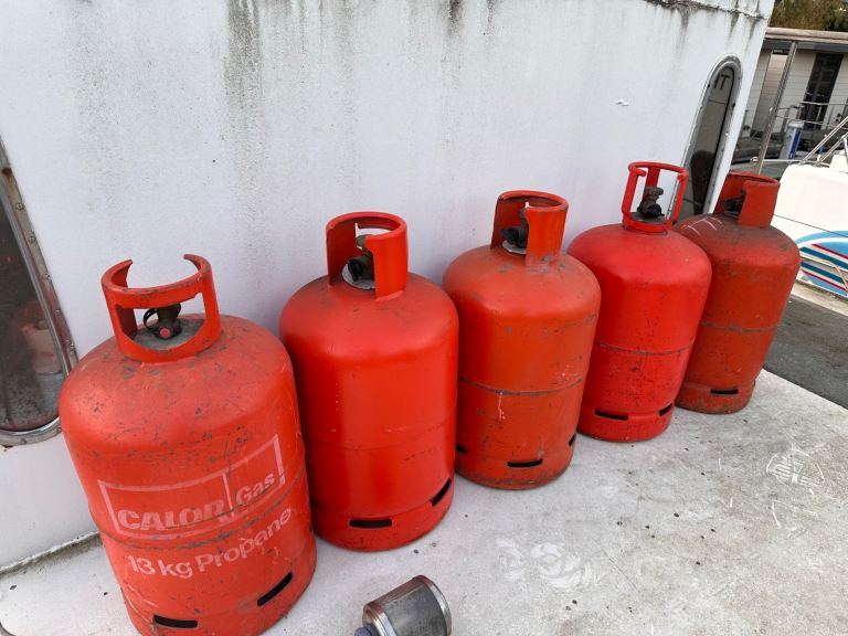 image for 5 Butano Gas Cylinder 