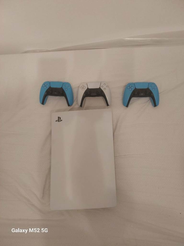 image for Ps5 digital edition 3 controllers