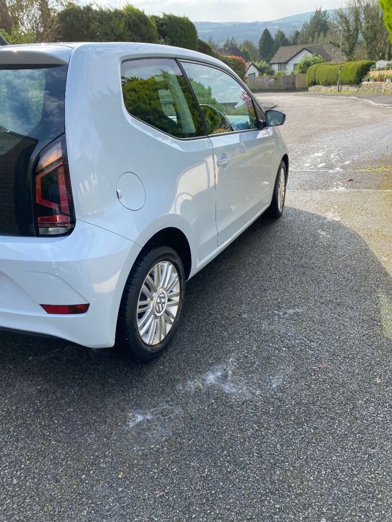 Volkswagen, UP, Hatchback, 2017, Manual, 999 (cc), 3 doors