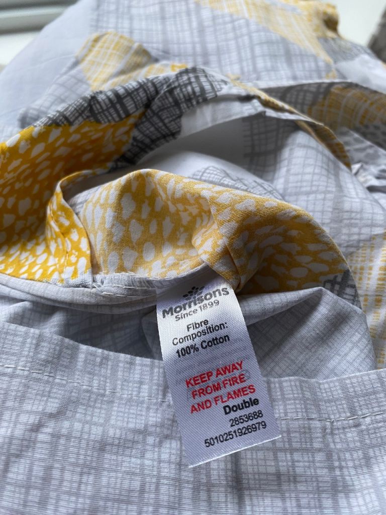 Double duvet cover bed set with fitted sheet 