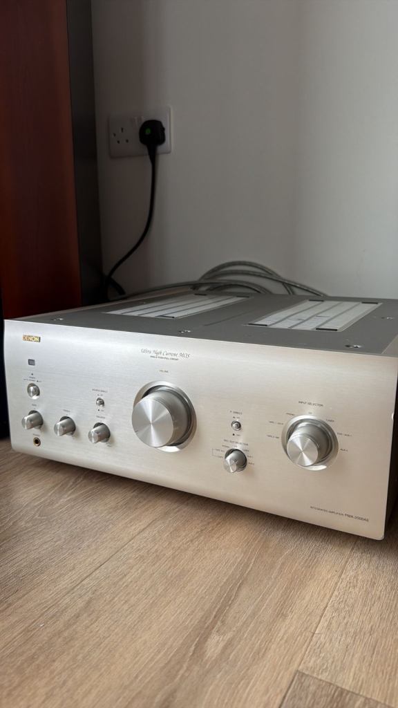 DENON PMA-2000ae High End Stereo Amplifier 