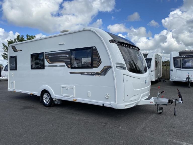 2020 COACHMAN AVOCET 520 LUXURY 3 BERTH TOURING CARAVAN