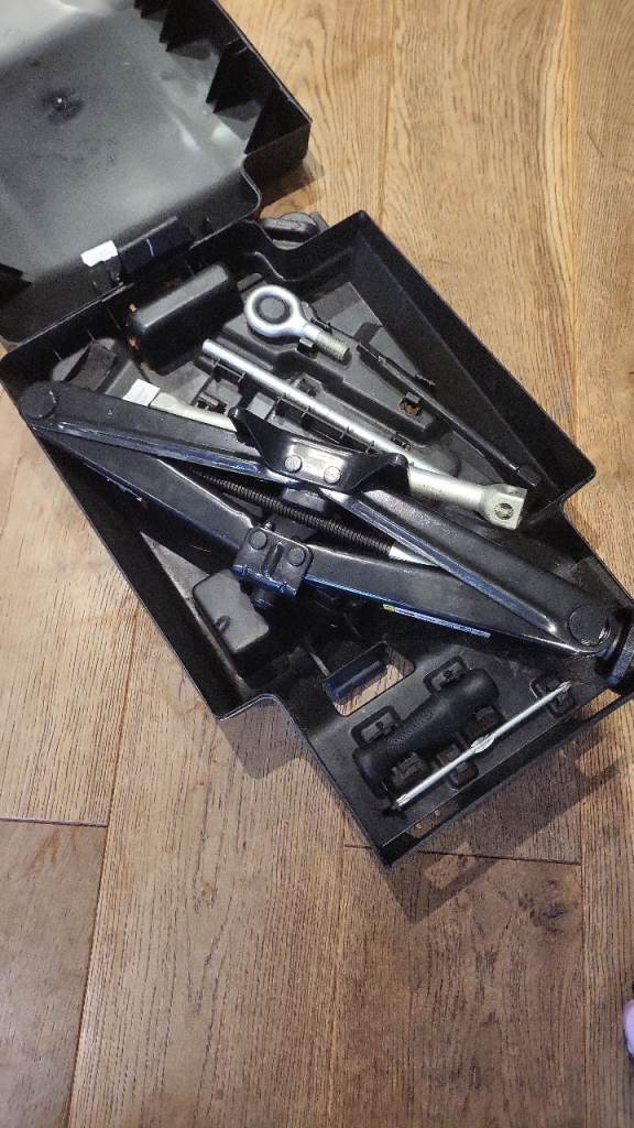 PEUGEOT BOXER FIAT DUCATO CITROEN RELAY TOOL KIT JACK SET WHEEL BRACE TOWING EYE