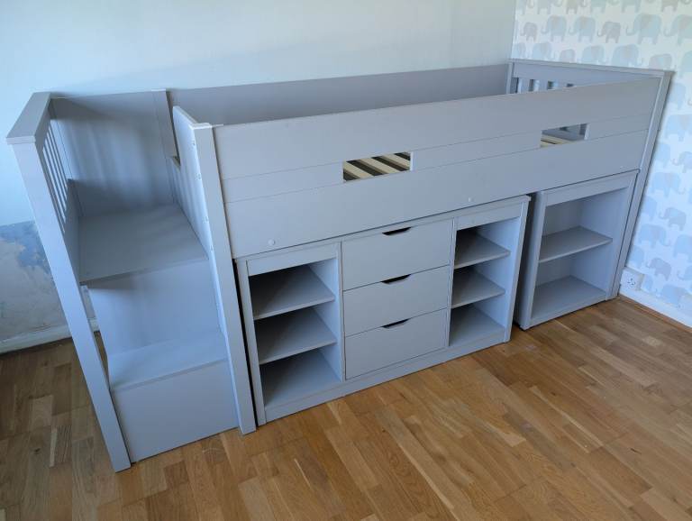 Children's Cabin Bed FREE!