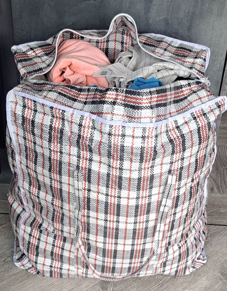 Bundle ladies clothes 