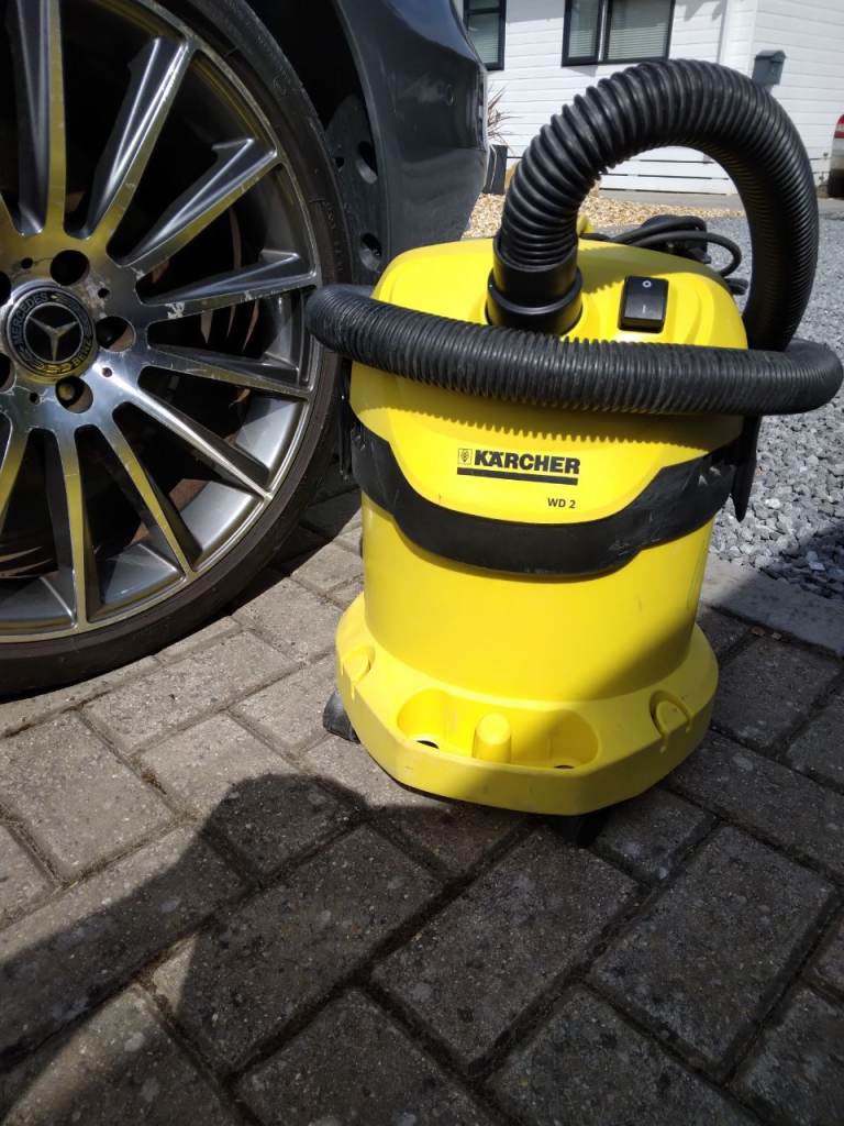 Karcher WD 2 Wet & Dry Vacuum Cleaner – Good Condition