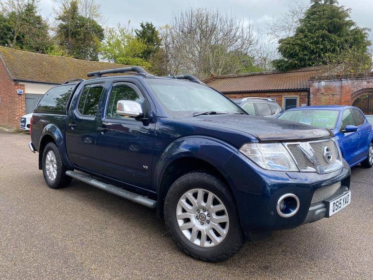 2015 Nissan Navara 3.0 dCi V6 Outlaw Pickup Double Cab 4dr Diesel Auto 4WD Euro