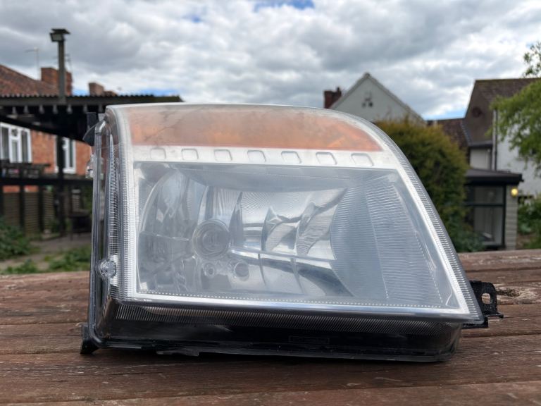 2006 Ford fusion headlight - driver side