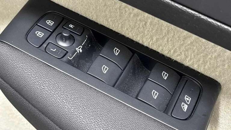 2025 Volvo XC40 Ultra B4 Mild hybrid Petrol Bright Automatic SUV Hybrid Automatic