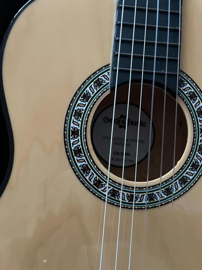 Classical guitar Gear 4 music 