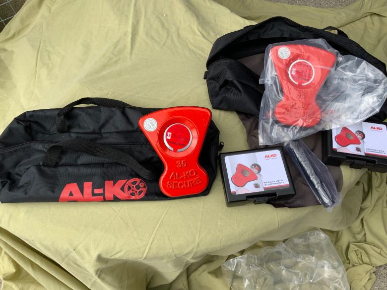 Alko 35 caravan wheel lock