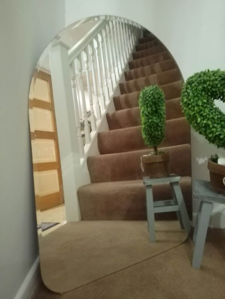 Round top arch mirror 