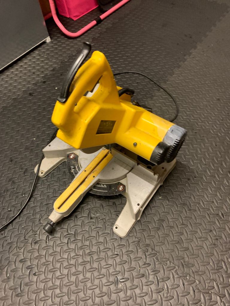 Dewalt chop saw 