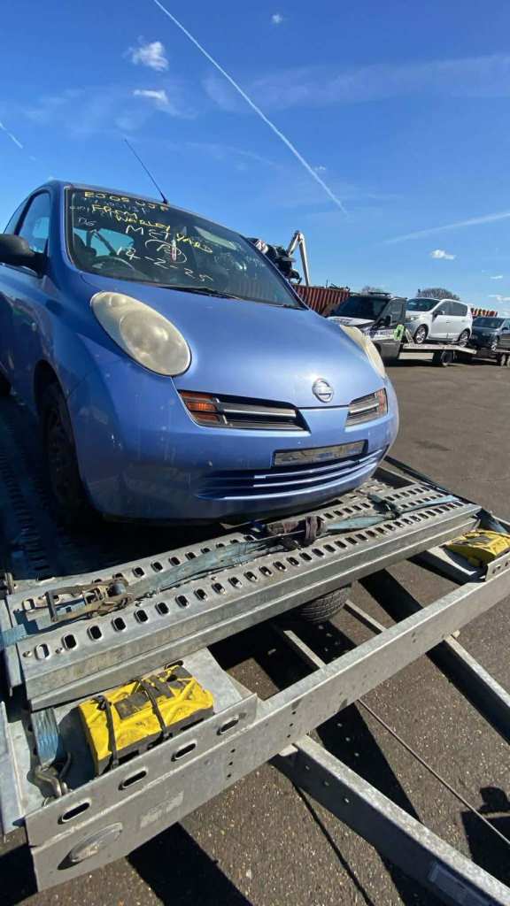 nissan micra k12 blue breaking parts 