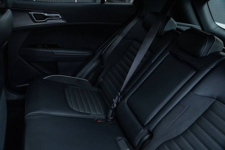 2023 Kia Sportage 1.6 h T-GDi GT-Line S SUV 5dr Petrol Hybrid Auto AWD Euro 6 (s/s) (226 bhp) Aut...