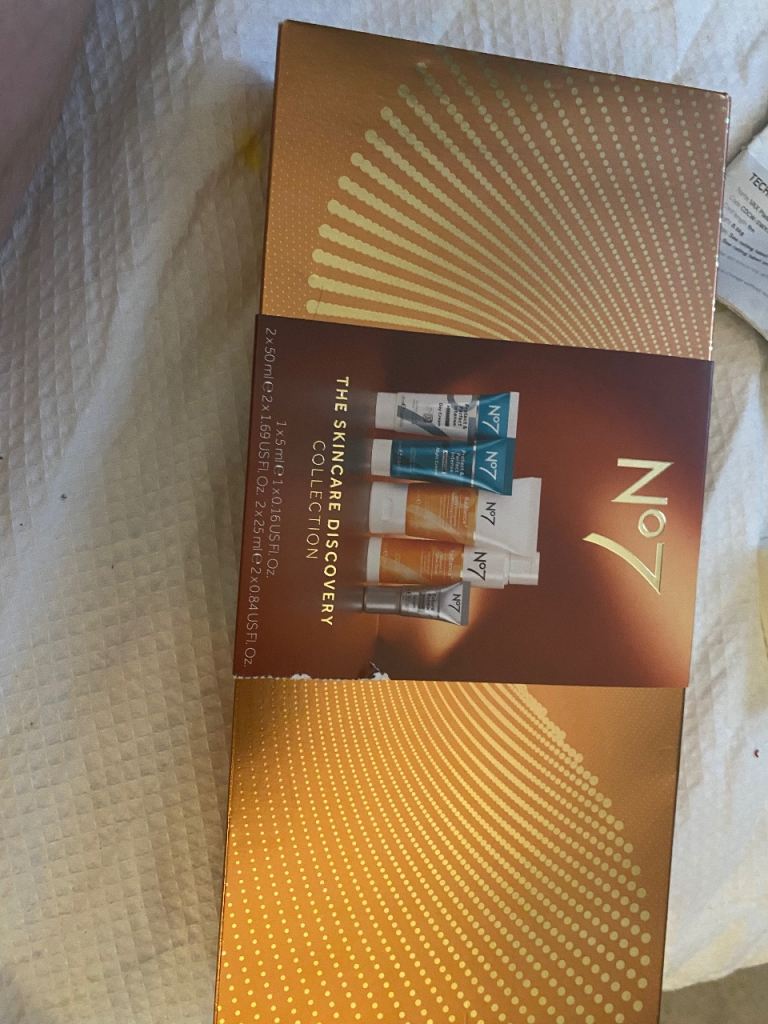 No7 skincare discovery collection 