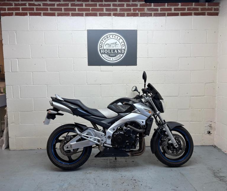 2006 Suzuki GSR 600 - only 12k miles, Runs & Rides Lovely