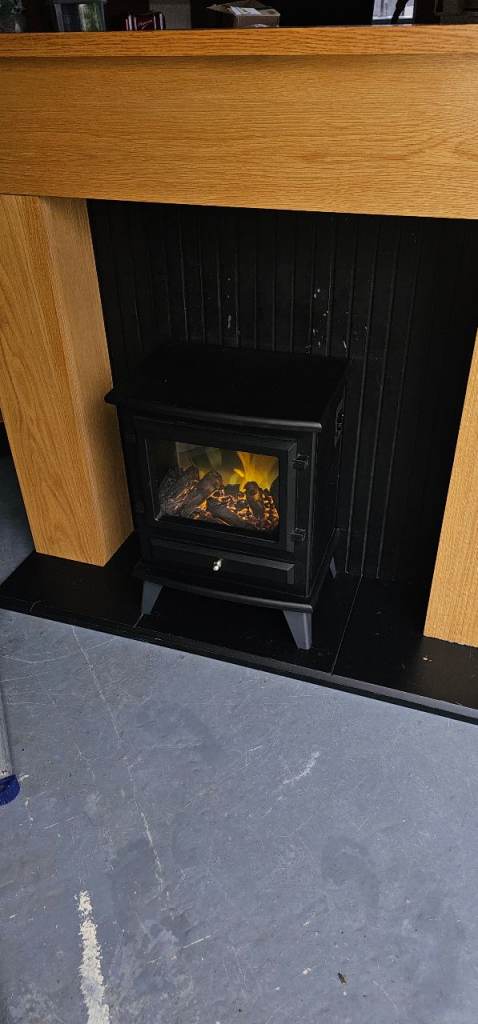 Fire surround and fire stove