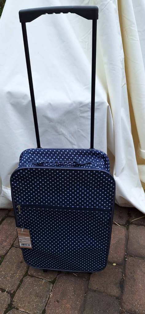 Slimbridge Brand New Trolley Suitcase