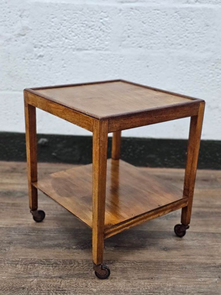 Vintage Wooden Side Table / Drinks Trolley on Castors 🚚