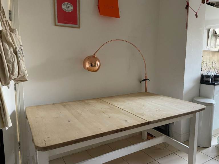 Solid wood extendable dining table 