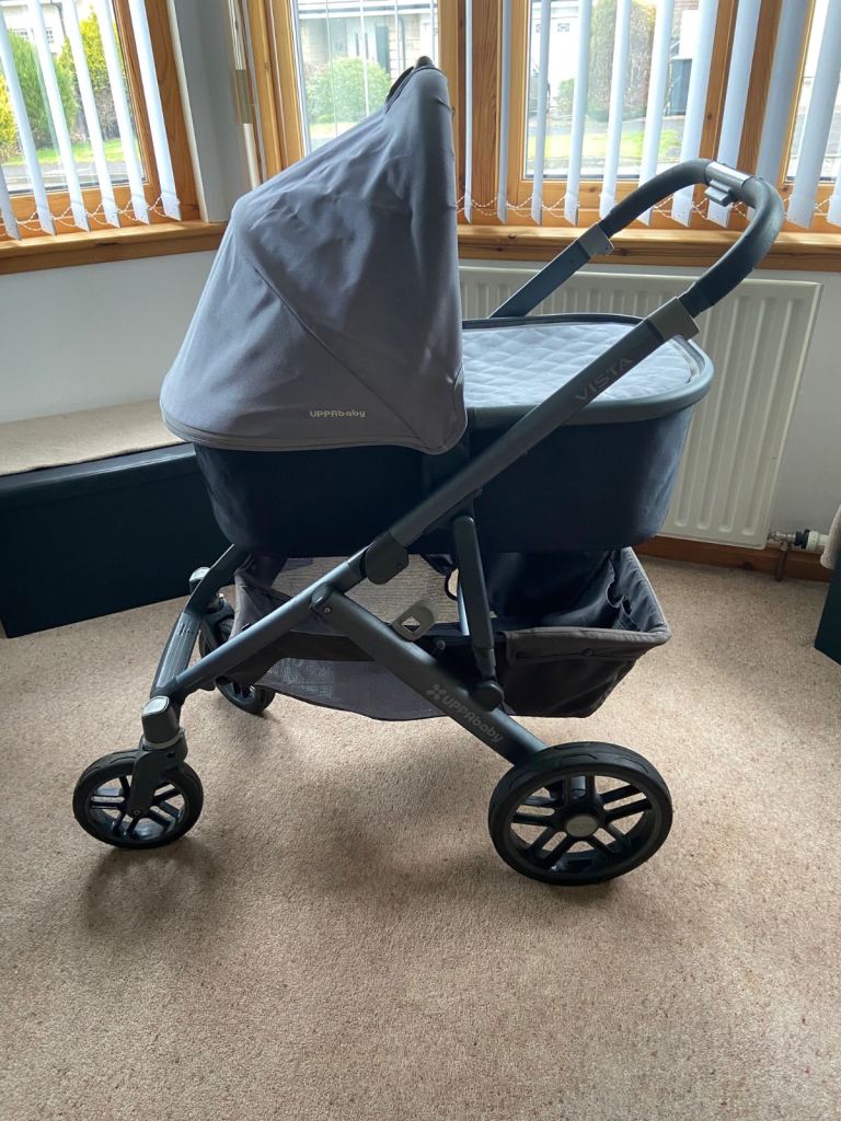 Pram + Car Seat + Car Seat base set