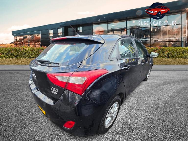 HYUNDAI I30 1.6 CRDi Active 2014