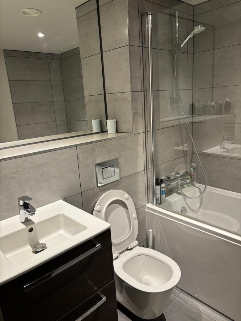 Liaison Cleaning Service - Domestic Cleaners For A Sparkling Home 🧽 Air BnB, Tenancy Cleans & More!