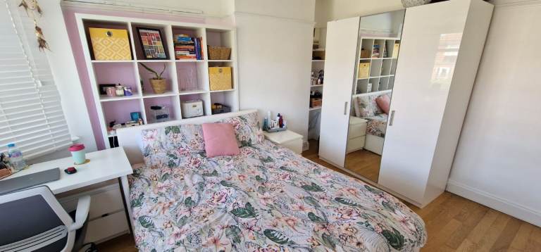 Double room NW9