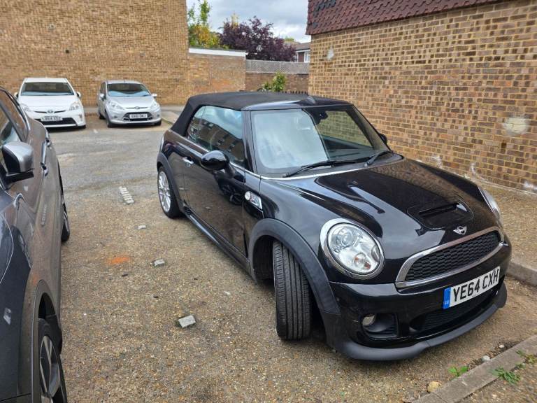 Black Mini cooper S, CONVERTIBLE,  2014, Manual, 1598 (cc), 2 doors