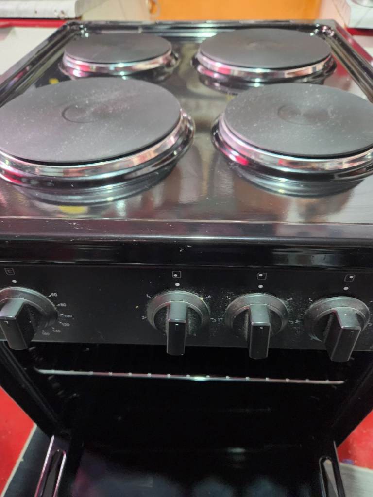 Electric cooker black 