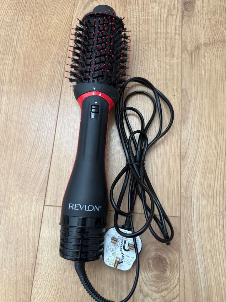 Revlon One-Step Hair Dryer Brush, Styler & Volumiser