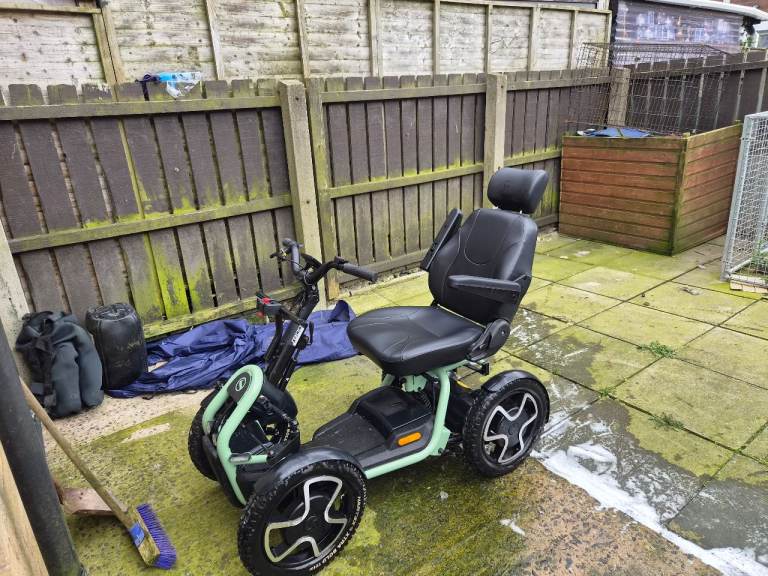Scoozy 800 Mobility Scooter – Brand NEW Condition
