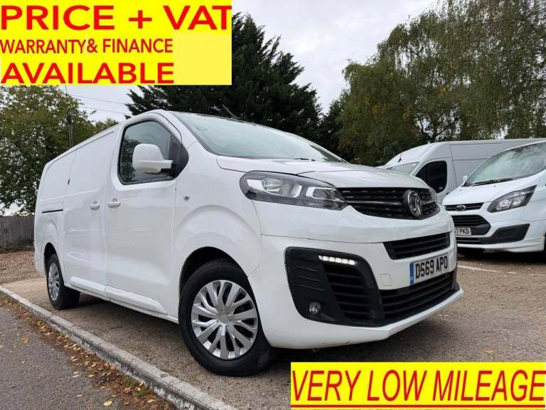 2019 Vauxhall Vivaro  1.5 Turbo D 2900 Sportive L2 LWB **LOW MILEAGE** PANEL VAN Diesel Manual