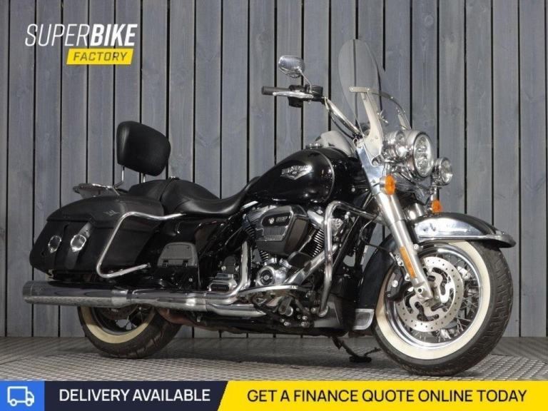 2017 17 HARLEY-DAVIDSON TOURING  ROAD KING