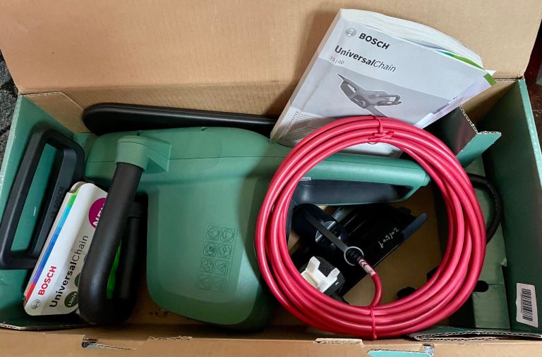 Bosch Corded Chainsaw