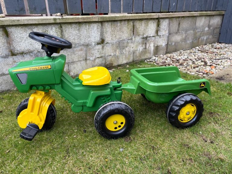 John Deere tractor and trailer