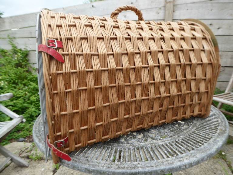 VINTAGE PET CARRIER