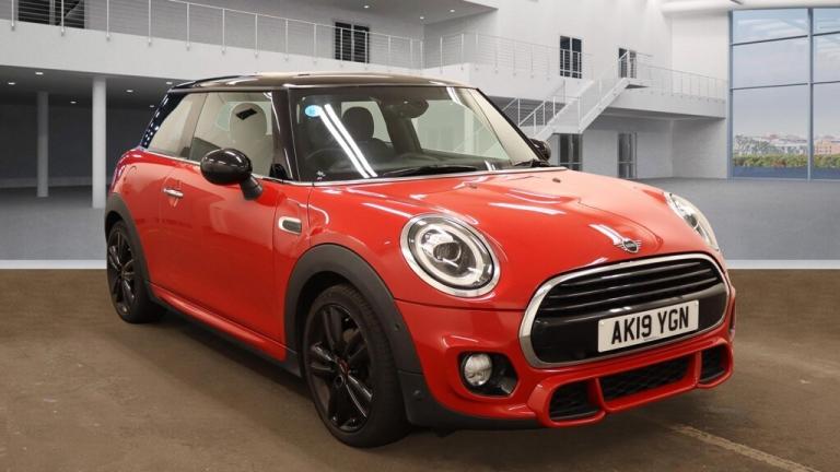 2019 MINI Hatch 1.5 Cooper Sport II 3dr ++ CHILI / BLACK PK / JCW BODY KIT / ULEZ ++ HATCHBACK Pe...
