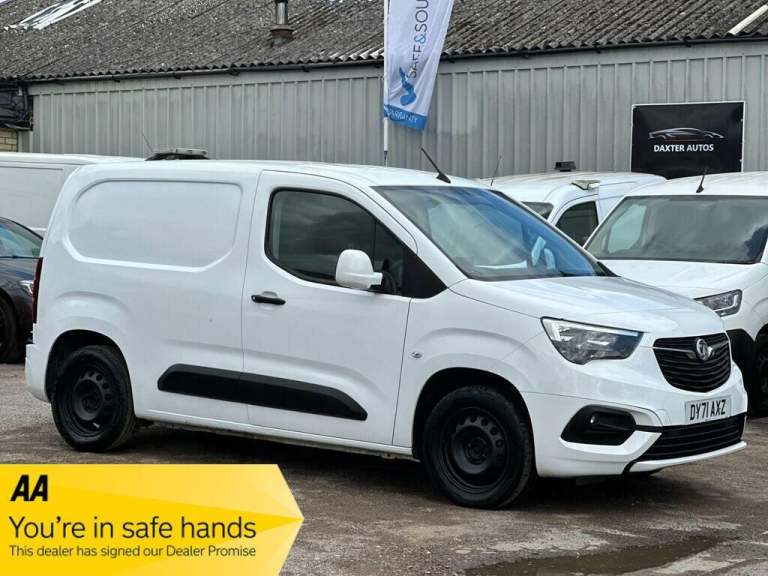 2021 Vauxhall Combo 1.5 Turbo D 2000 Sportive L1 H1 Euro 6 4dr PANEL VAN Diesel Manual