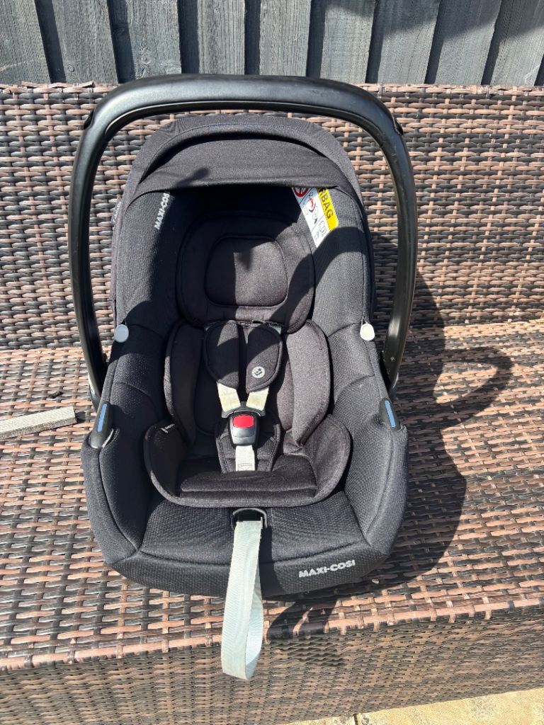 Maxi cosy car seat 