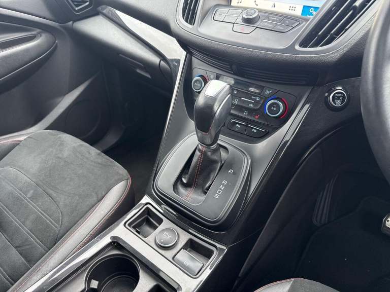 2018 Ford Kuga 2.0 TDCi ST-Line X SUV 5dr Diesel Powershift AWD Euro 6 (s/s) (180 ps) HATCHBACK D...