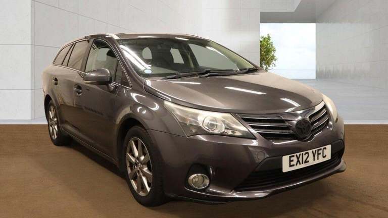 TOYOTA AVENSIS 2.0 D-4D T4 Tourer Euro 5 5dr (grey) 2012