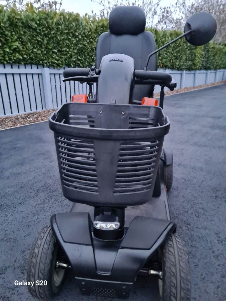 8 mph mobility scooter new battaries jysr fotted can deliver 