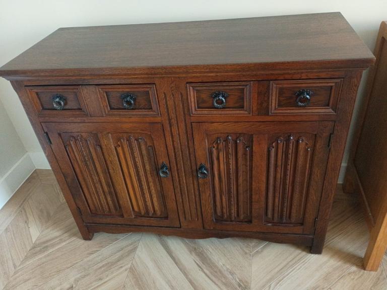 Vintage Oak Gothic Revival Sideboard - Circa Approx 1970-1990