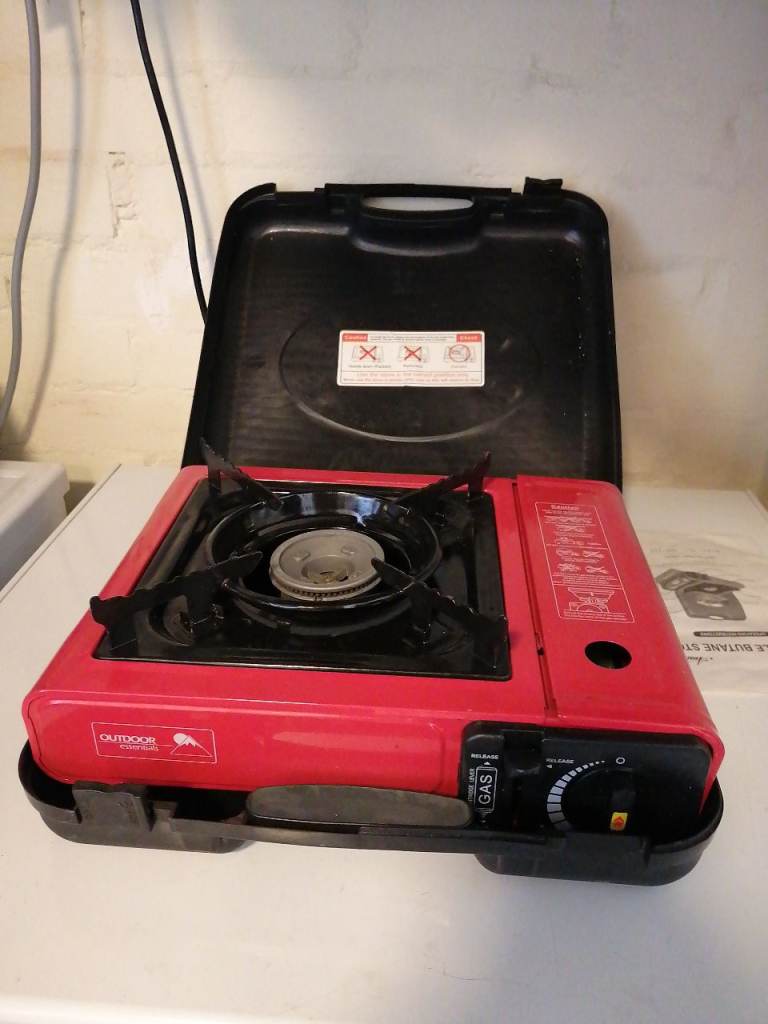 Portable Gas Stove in Carry Case – Red, Good Condition