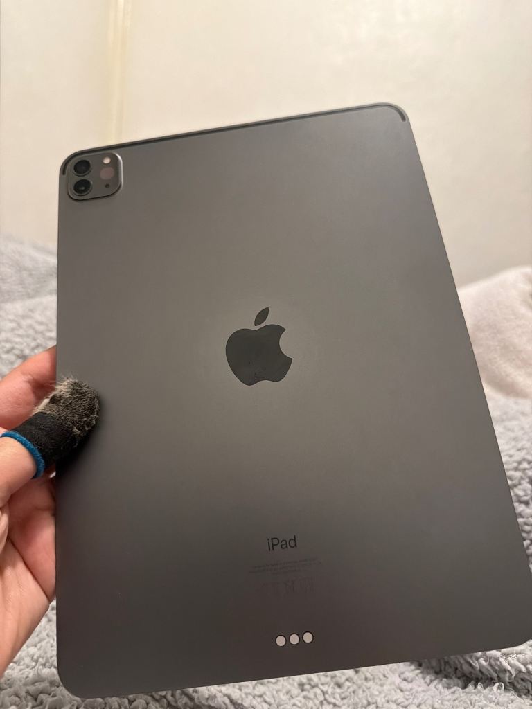 Ipad pro 3rd gen (11inch) 128GB wifi