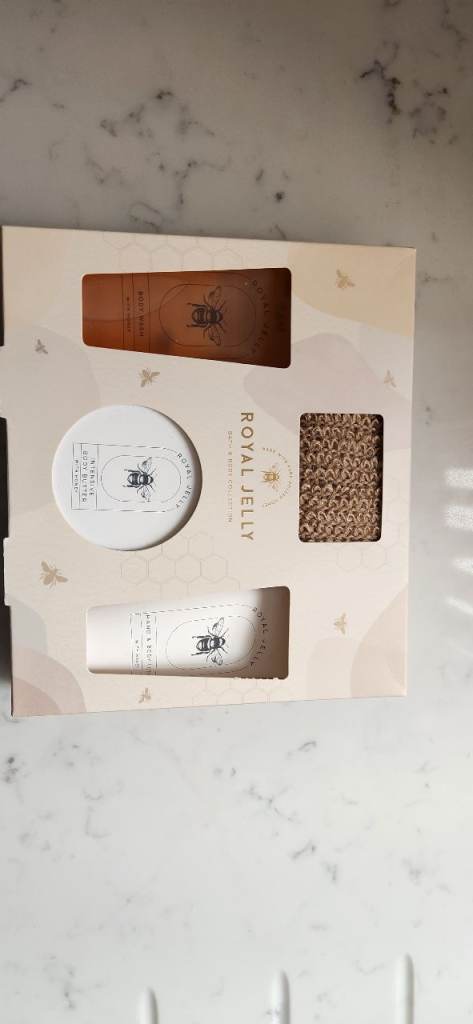 M&S Royal Jelly Bath And Body Collection Gift Set