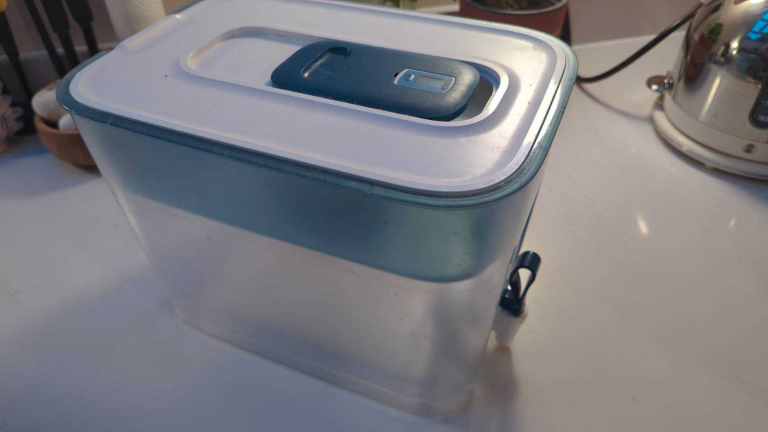 BRITA Flow water filter tank XXL 8.2L Fridge Dispenser Jug